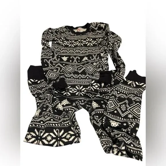 PJ Place Black and White Kids Pajama Set - Picture 6 of 9